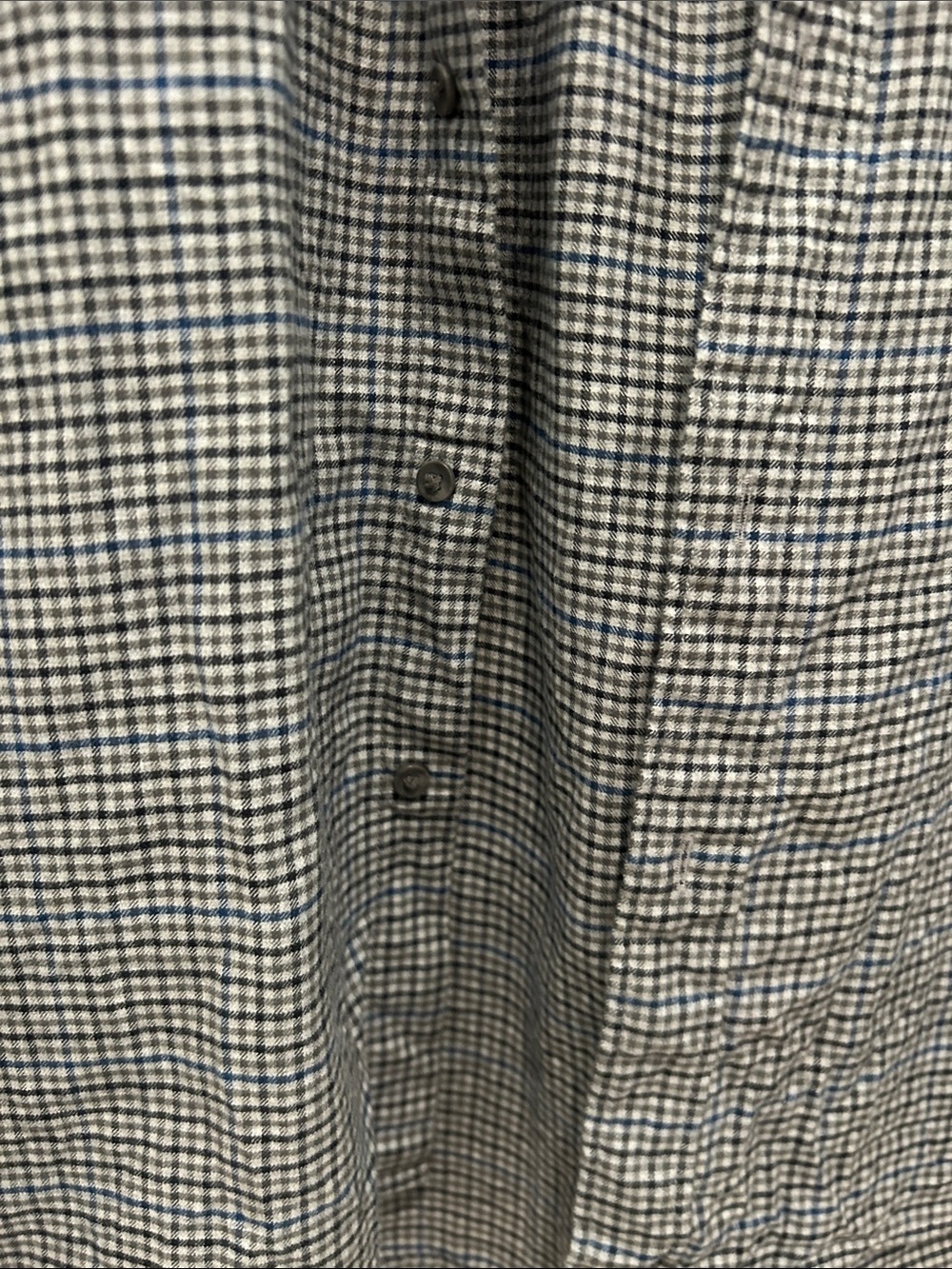 Uniqlo button down top - Picture 4 of 5